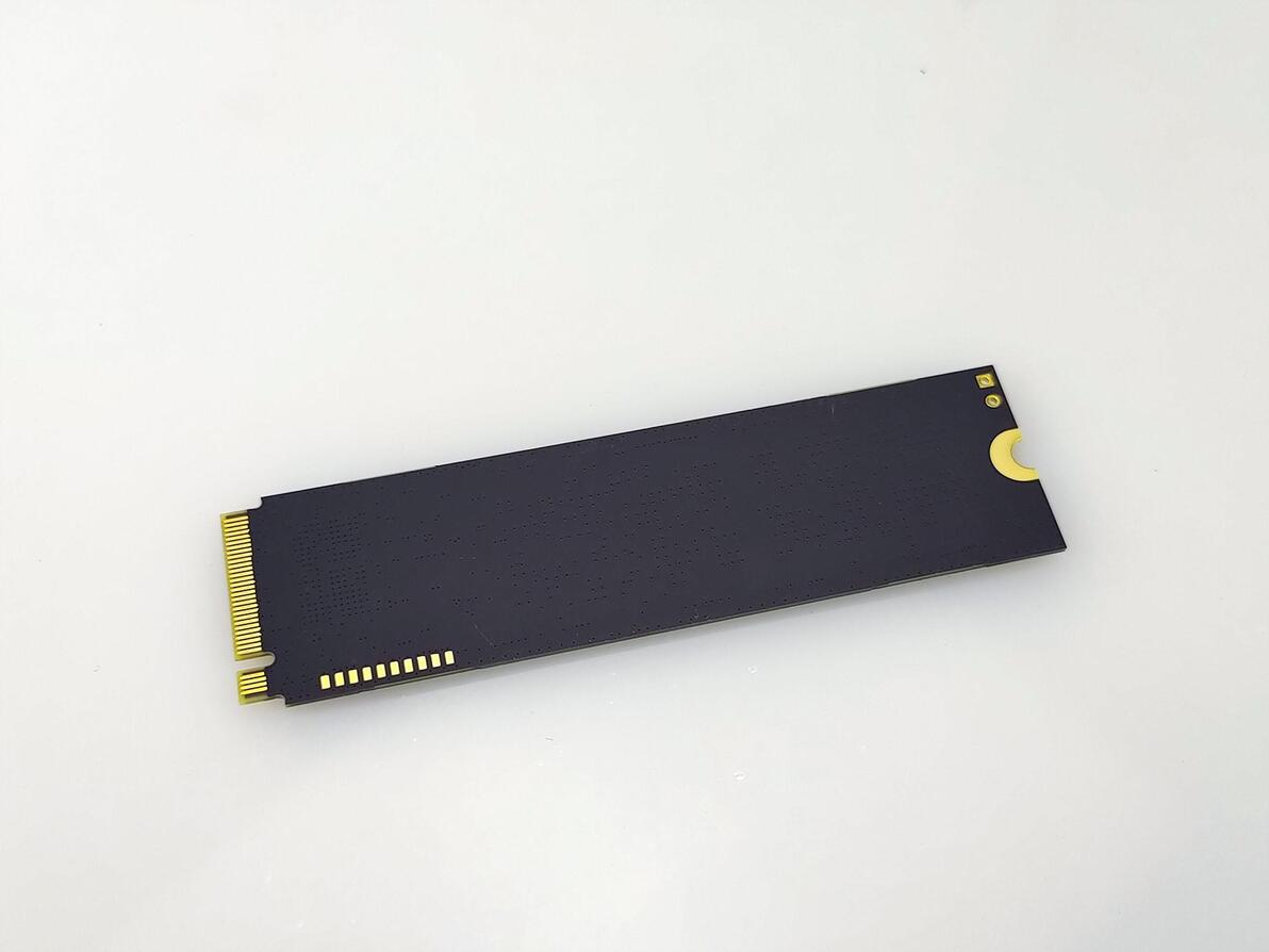NVME固态硬盘系统迁移教程_m.2固态硬盘安装图解_东芝SATA固态硬盘升级雷克沙NM620