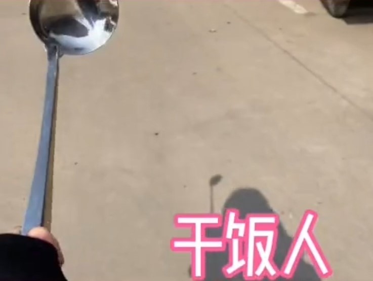 语音包怎么在游戏里用_主播若若干饭人_和平精英若若语音包