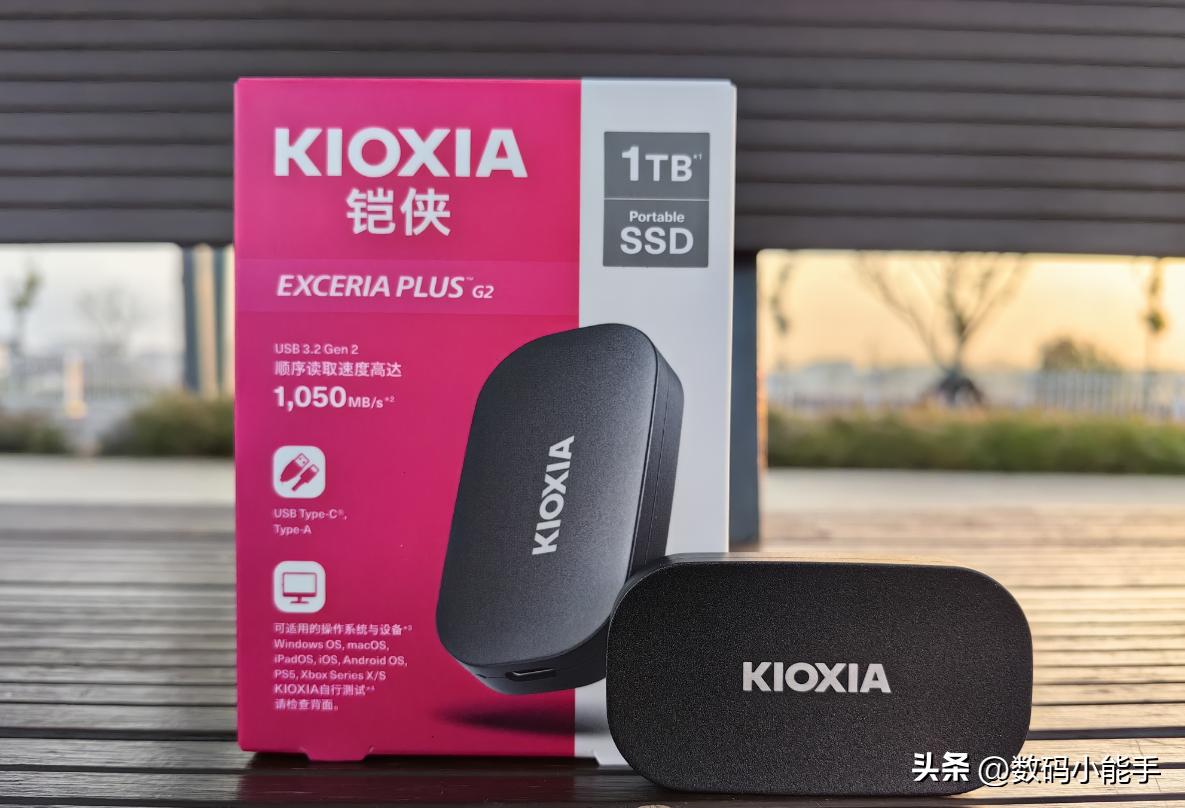 手机能玩硬盘游戏不_手机扩容神器 SSD_铠侠 XD20 移动固态硬盘评测