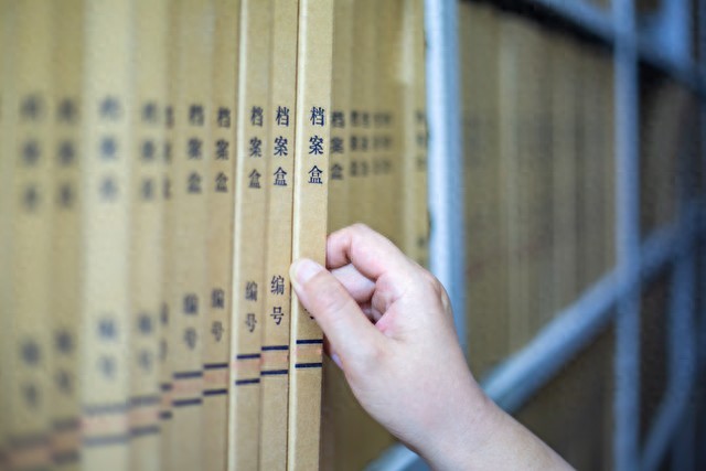 文件管理技巧_姓名加材料类型加日期命名法_手机批量生成文件夹