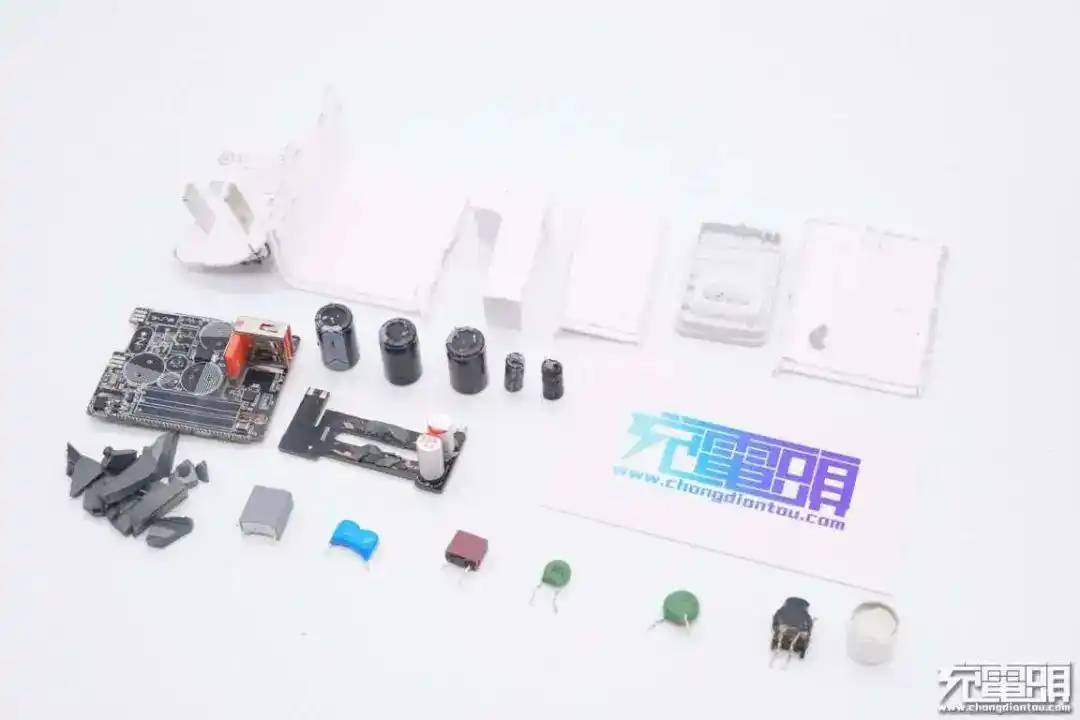 小米手机快充充电器拆解_小米氮化镓充电器210W_小米9数据线接口类型