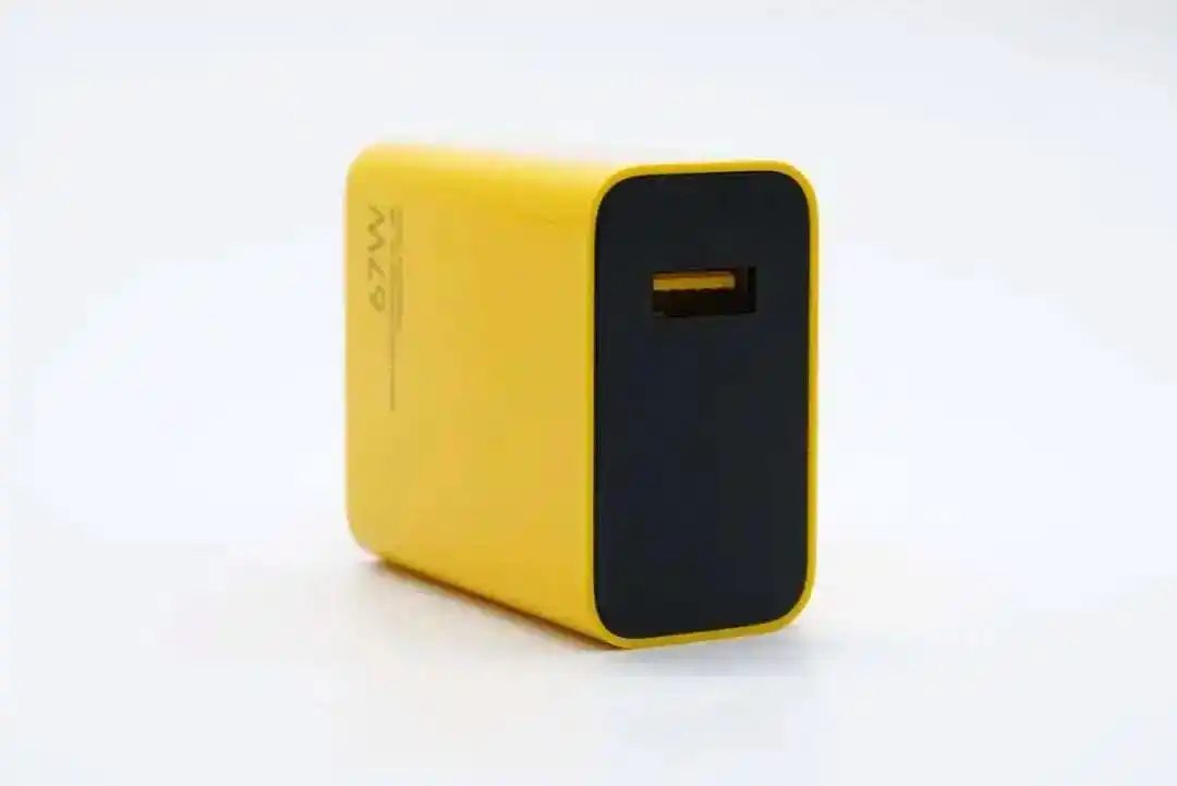 小米氮化镓充电器210W_小米9数据线接口类型_小米手机快充充电器拆解