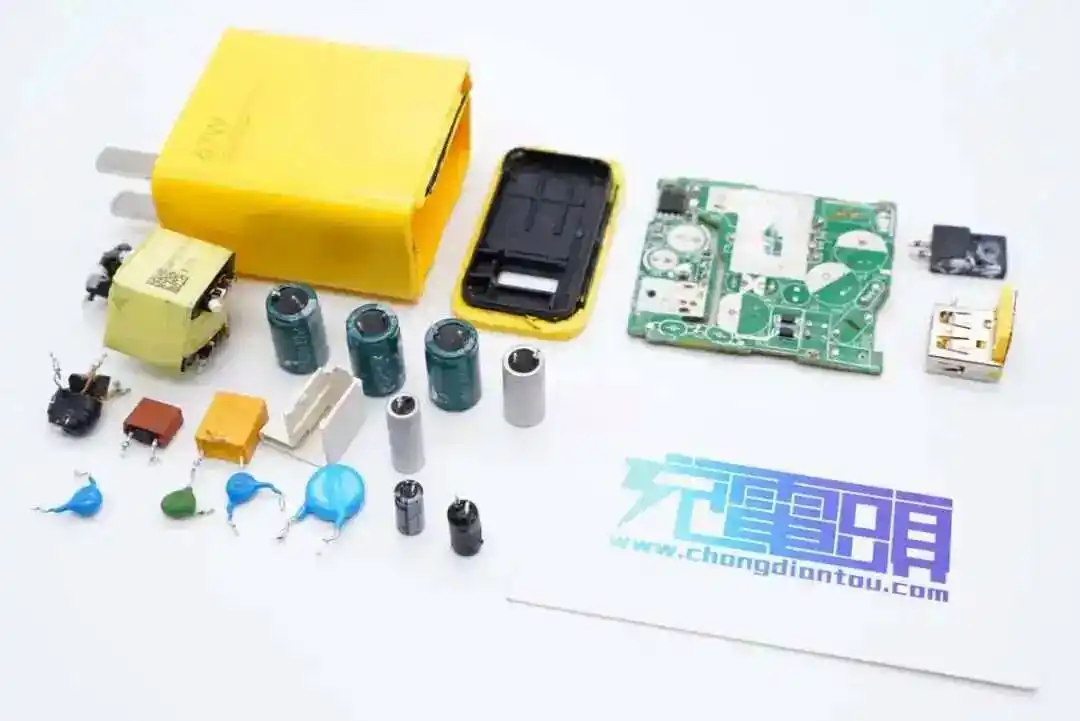 小米手机快充充电器拆解_小米氮化镓充电器210W_小米9数据线接口类型