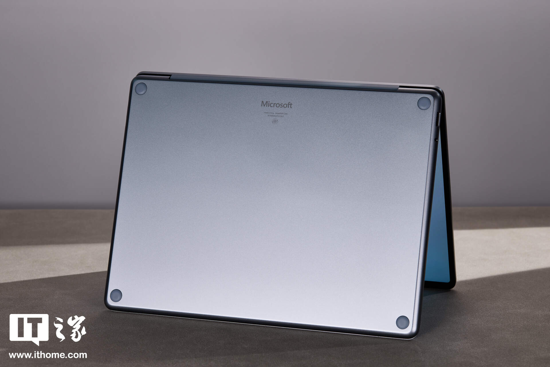 Surface Laptop 13 英寸版评测_Surface Laptop 13 性能体验_WhatsApp