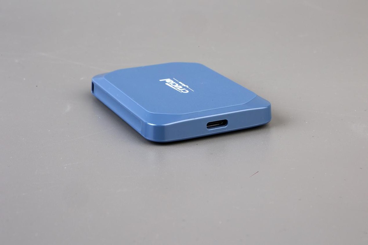 USB 3.2 Gen 2x2接口_移动硬盘数据保存多久_英睿达X10移动固态硬盘