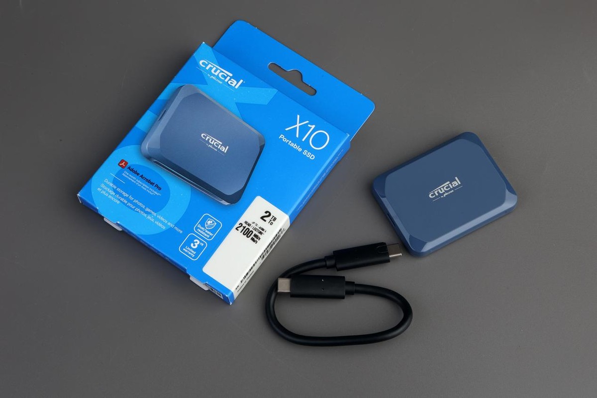 英睿达X10移动固态硬盘_移动硬盘数据保存多久_USB 3.2 Gen 2x2接口