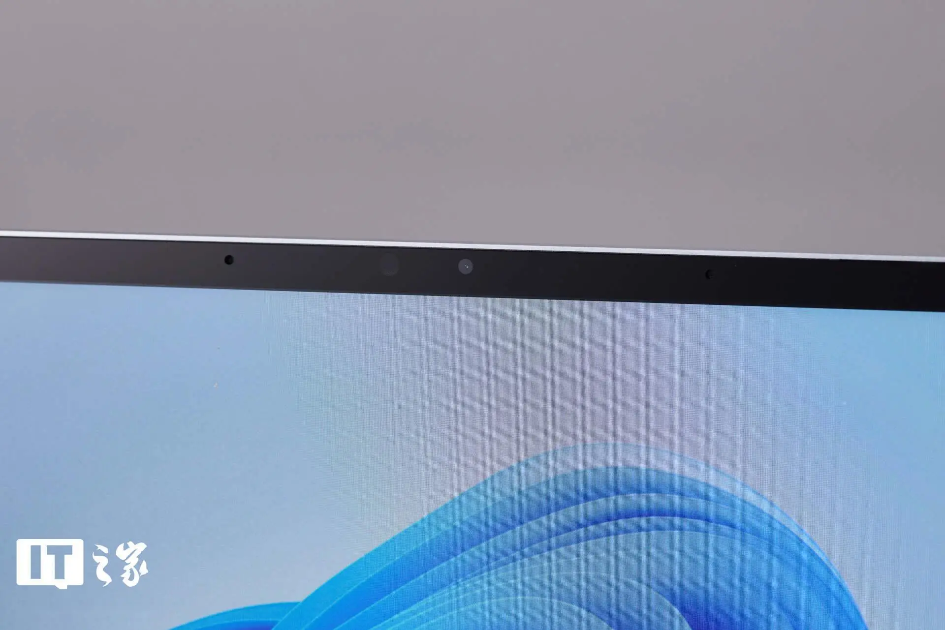 WhatsApp_Surface Laptop 13 性能测试_Surface Laptop 13 英寸版评测