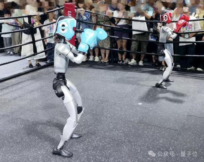 2025世界机器人大会_自动提号机器人系统_机器人全场景覆盖
