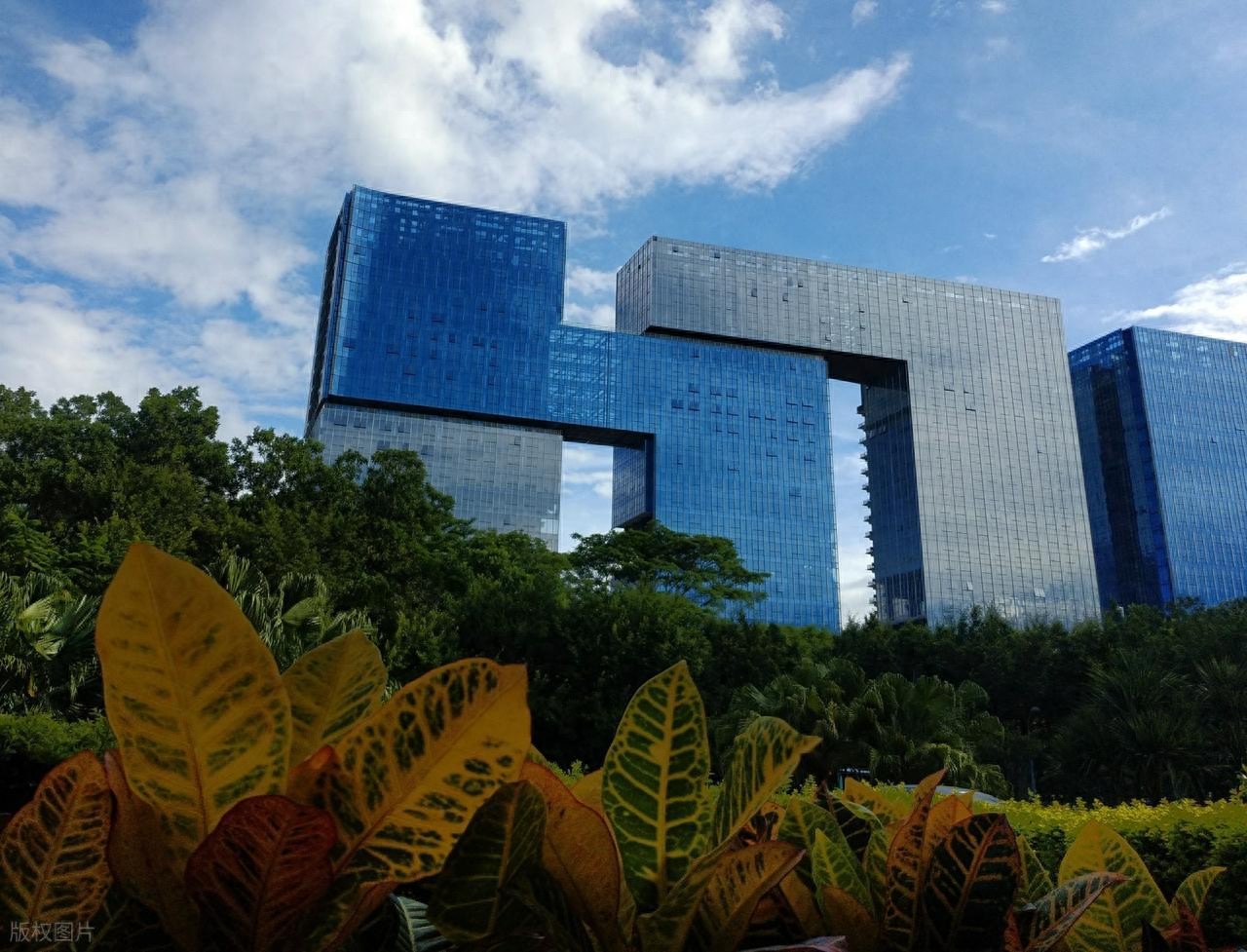 户外广告具体有哪些_户外广告成功案例分析_大客户高端美妆品牌合作案例