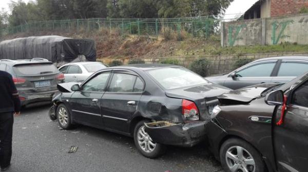 目光放长远驾驶_老司机开车技巧_老司机网站推荐