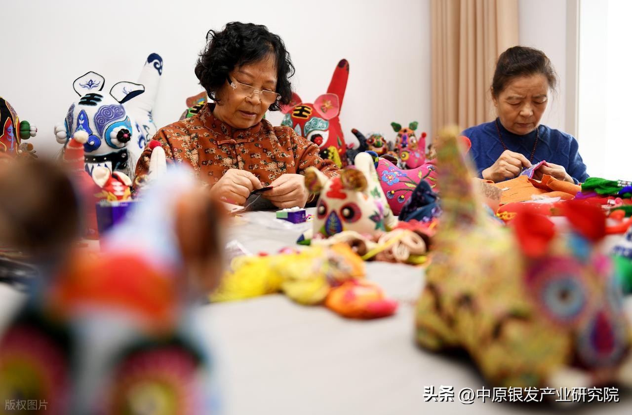 适老化玩具设计趋势_老年益智玩具市场_图说中国传统玩具与游戏