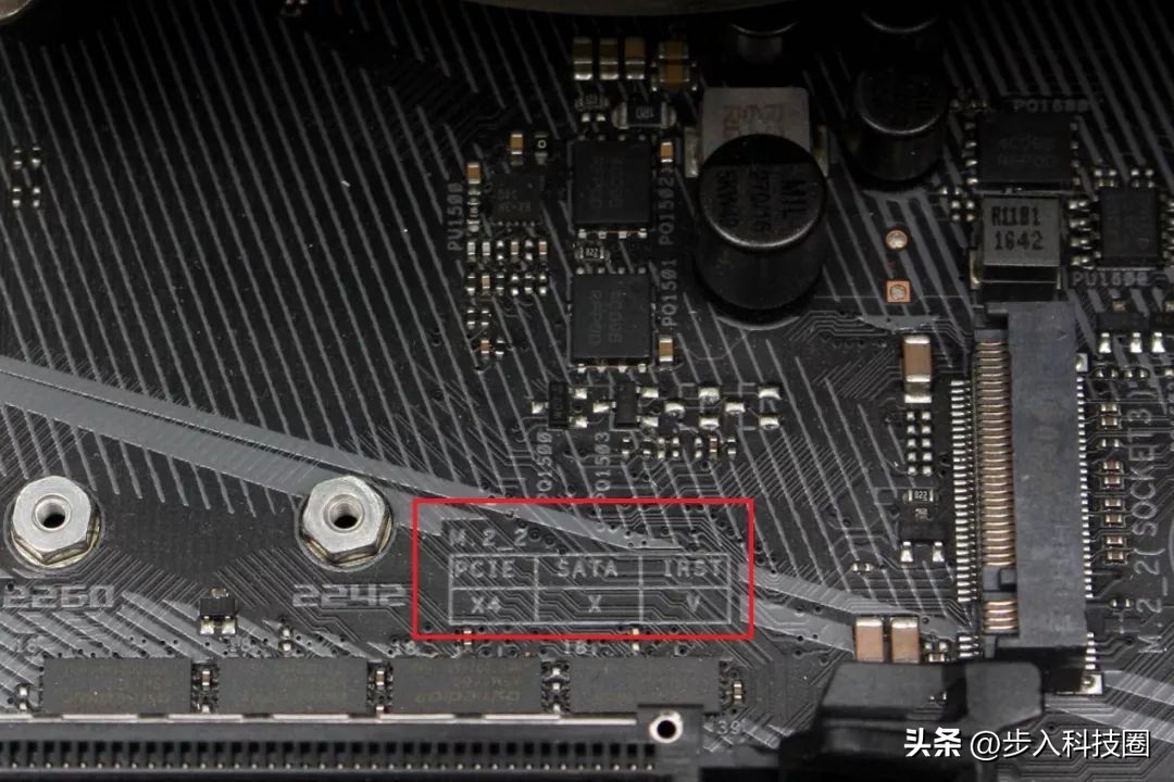 固态硬盘接口m.2 分类_M.2 SSD安装教程_SATA M.2与NVME M.2区别
