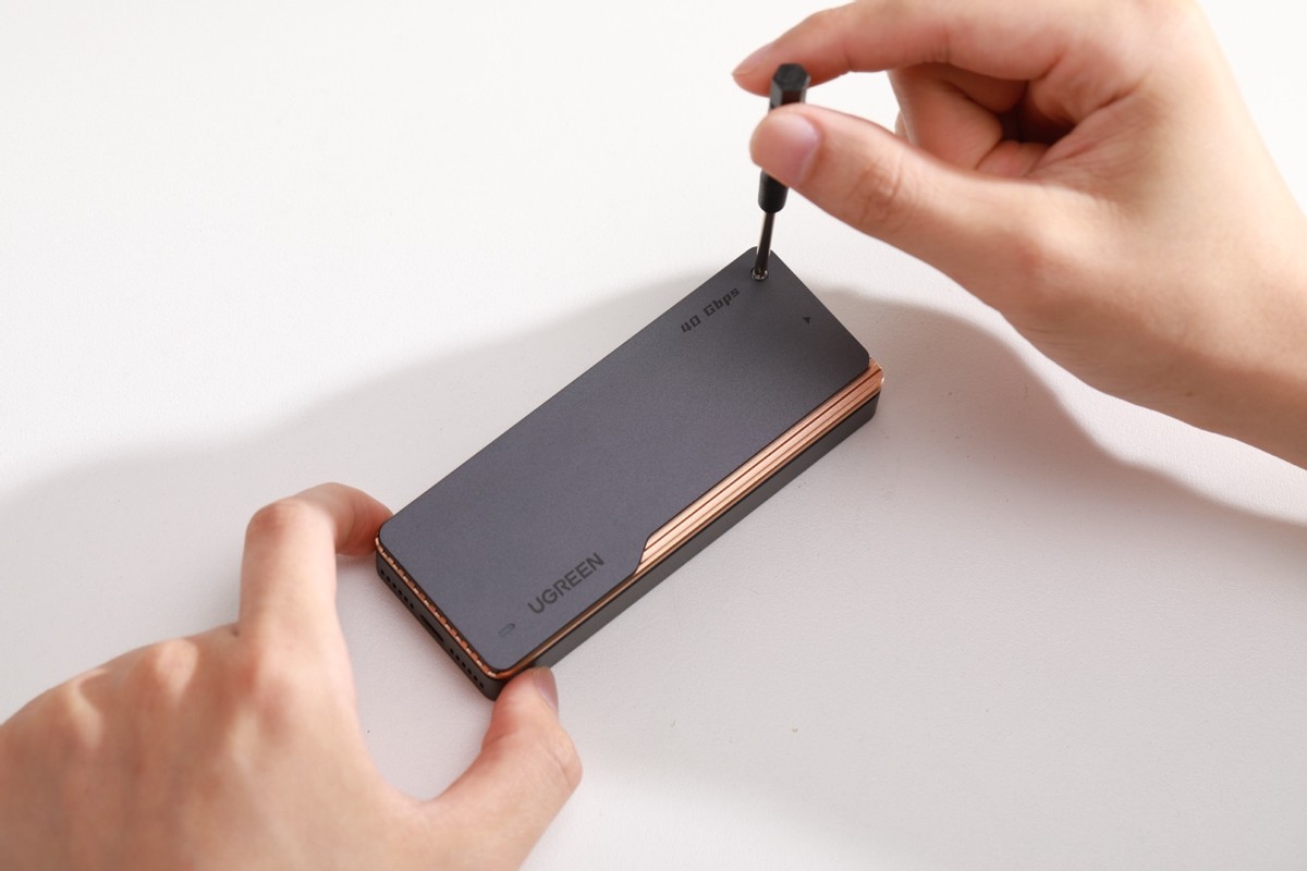 二手固态硬盘硬盘盒安装_将系统变为到固态硬盘_固态硬盘移动硬盘制作