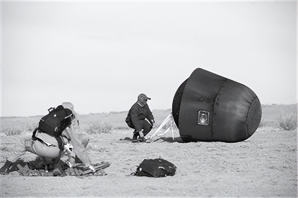 谷歌卫星地图2025下载安装_谷歌俄罗斯军事卫星图像_卫星拍摄地球方法