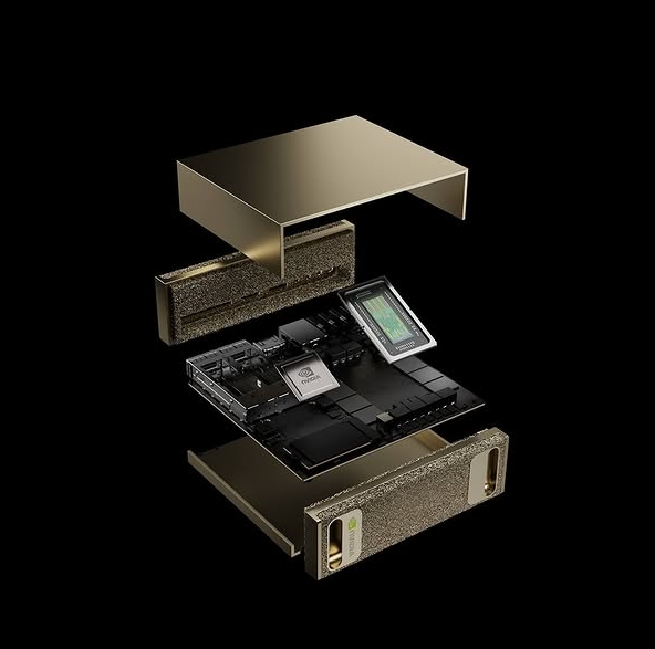 骁龙X2 Elite 系统级封装 Arm PC 性能竞赛_arm最新处理器资料