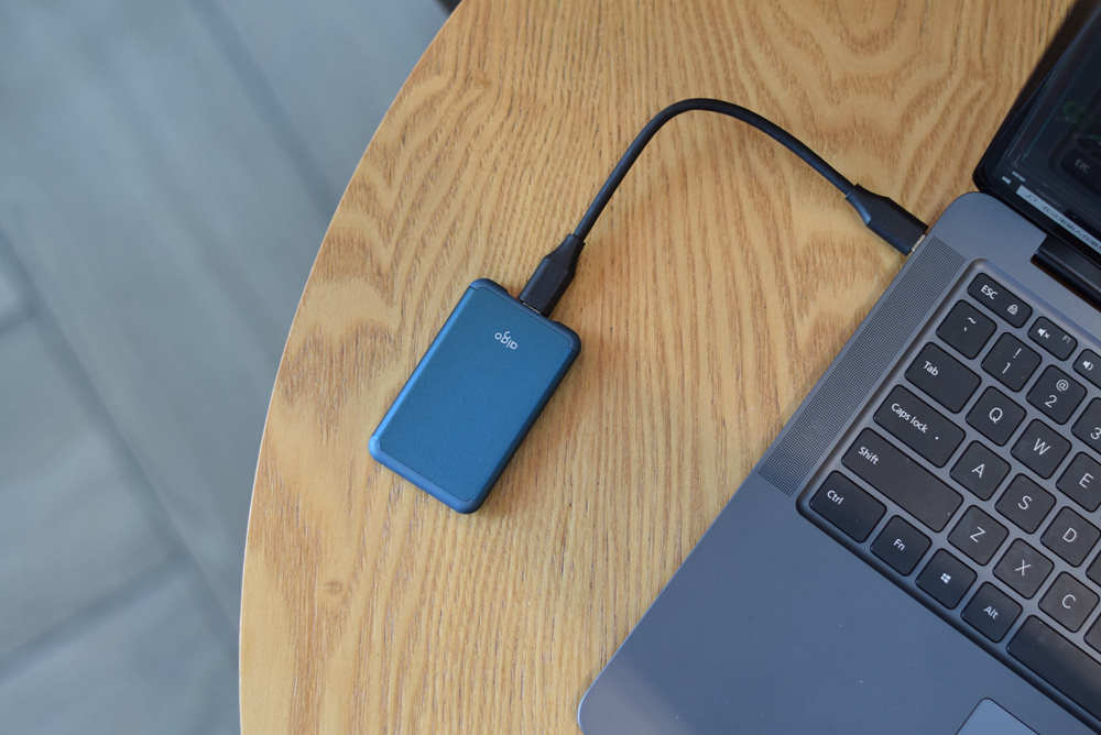 名片大小固态硬盘_aigo S7Pro 移动固态硬盘_移动硬盘速度对比