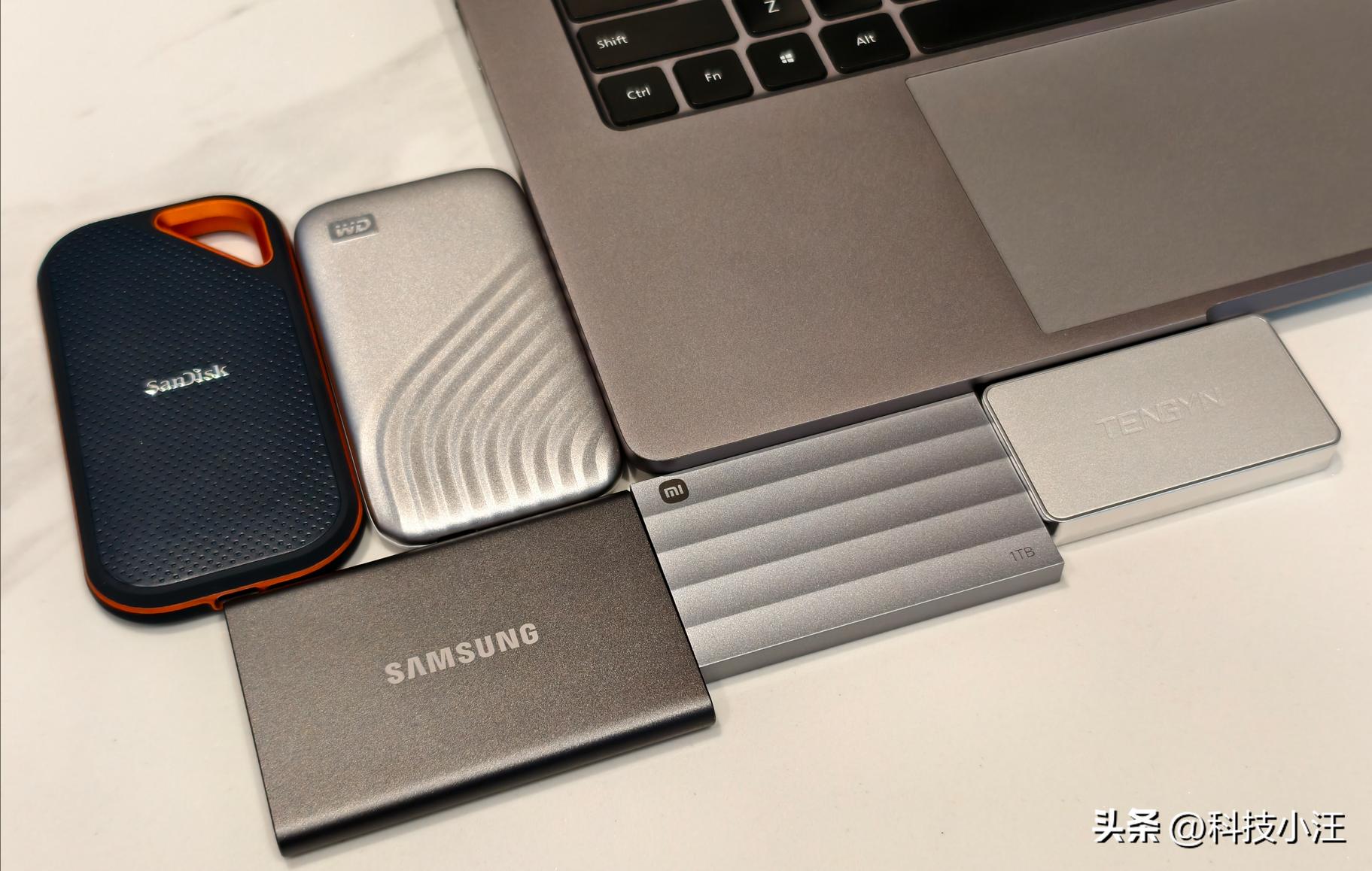 小米腾隐三星西数闪迪对比_移动硬盘速度对比_移动固态硬盘评测