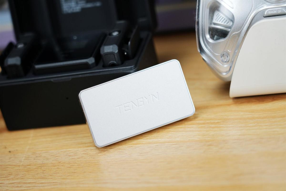 生活美学融合存储设备_移动硬盘速度对比_存储设备颜值革命