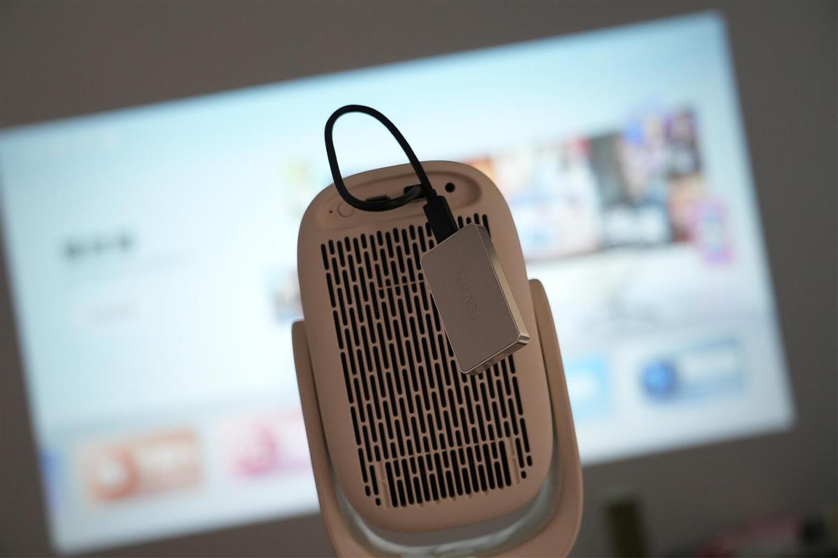 存储设备颜值革命_移动硬盘速度对比_生活美学融合存储设备