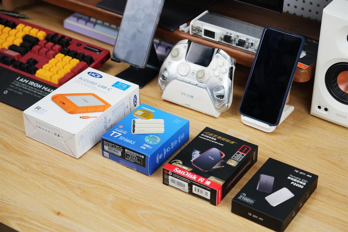 存储设备颜值革命_移动硬盘速度对比_生活美学融合存储设备