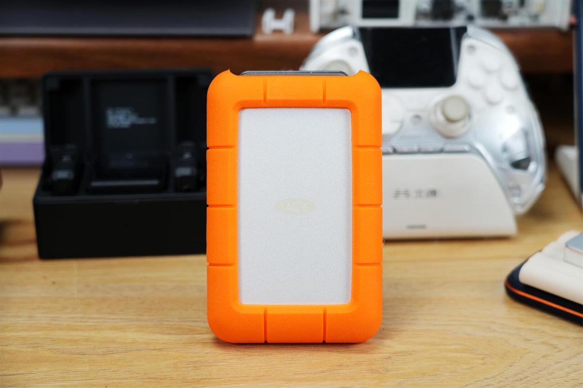 生活美学融合存储设备_移动硬盘速度对比_存储设备颜值革命