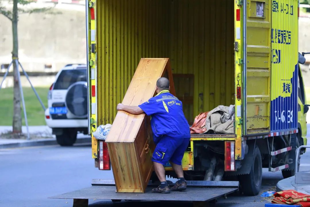 家具送装师傅经验要求_怎么能成为淘宝安装工_菜鸟自营家具送装服务