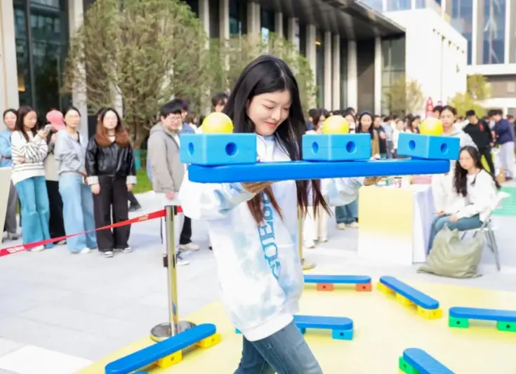 程序员节嘉年华活动_金山集团37周年庆典_珠海金山软件公司招聘官方网站