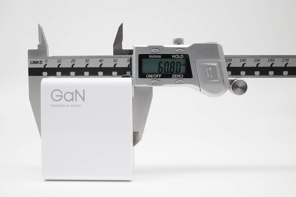 小米6数据线接口类型_小米120W GaN充电器评测_小米四口充电器性能测试